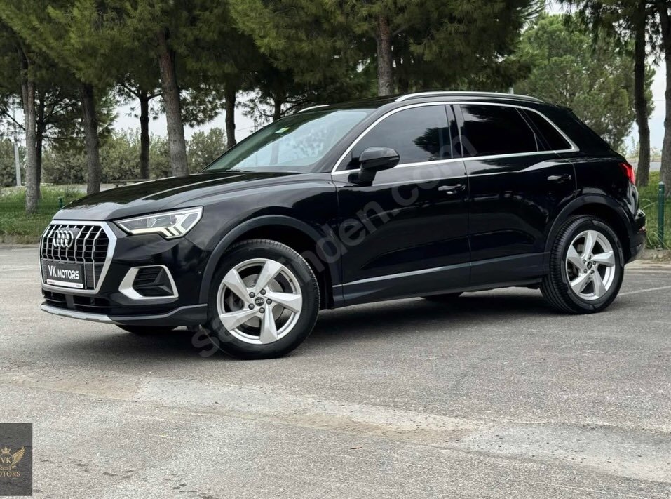 Audi Q3 arka çeyrek