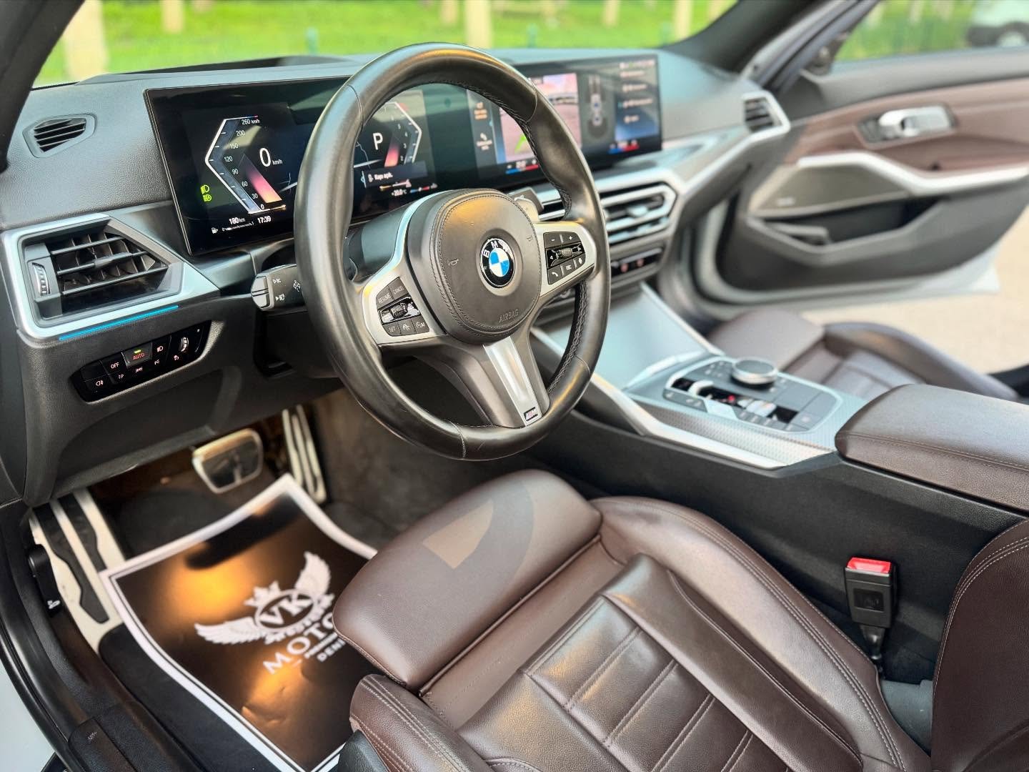 BMW 320i M Edition iç görünüm