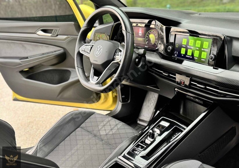 Volkswagen Golf R-Line detay